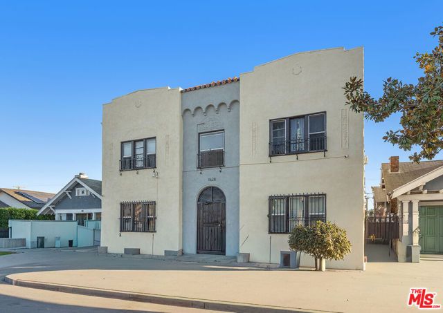 1628 W 45th Street, Los Angeles, CA 90062