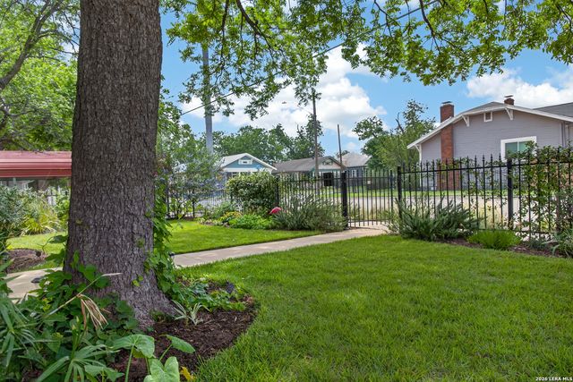 1401 Burnet, San Antonio, TX 78202