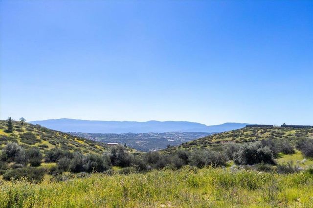 40707 Intrepid Rd, Hemet, CA 92544