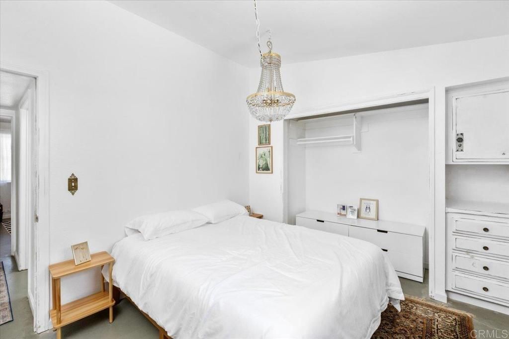 Image 14 of property listing at 40707 Intrepid Rd, Hemet, CA 92544