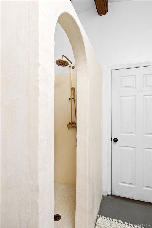 Image 17 of property listing at 40707 Intrepid Rd, Hemet, CA 92544