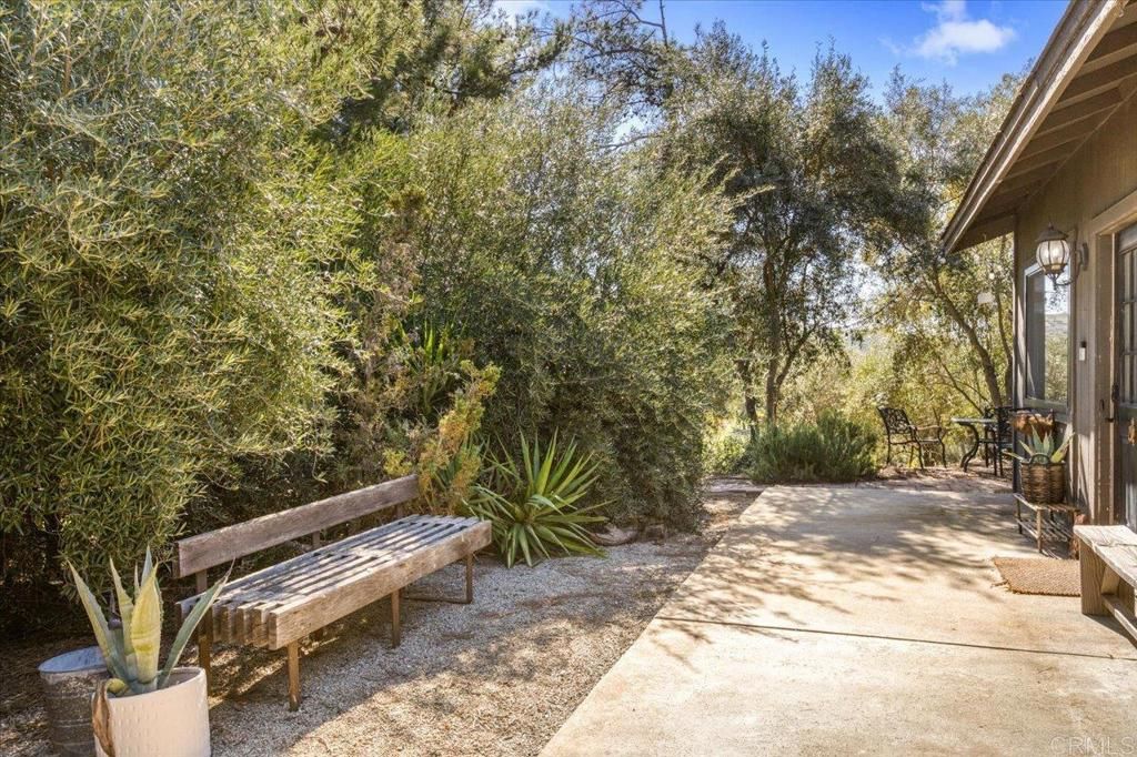 Image 3 of property listing at 40707 Intrepid Rd, Hemet, CA 92544