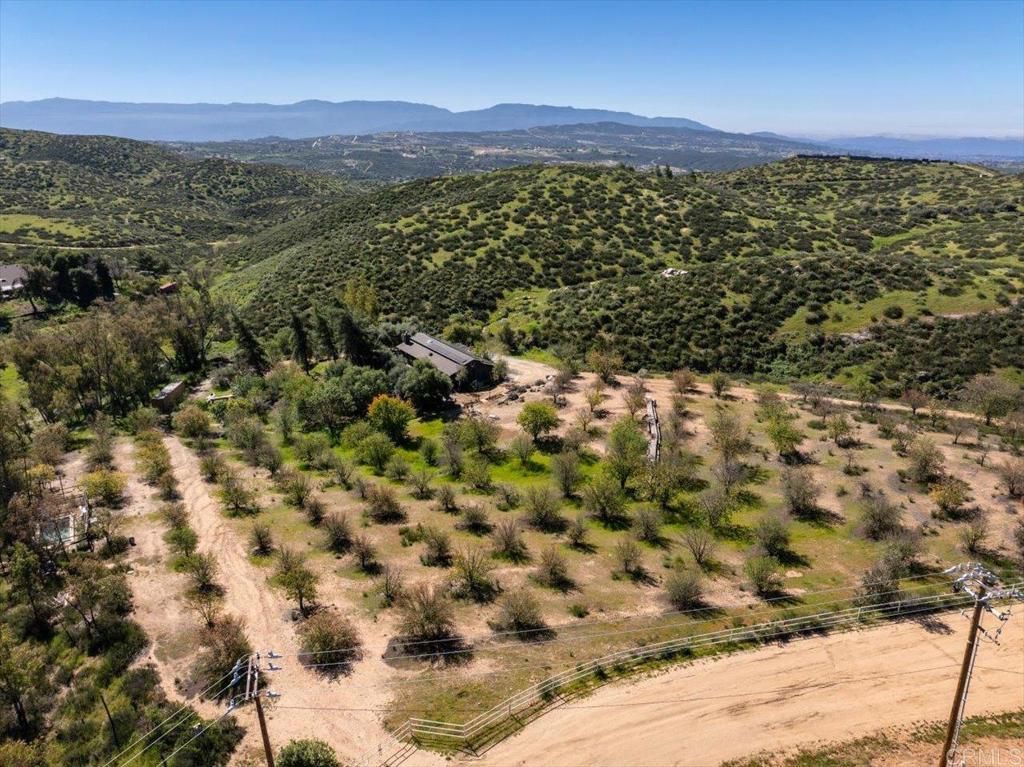 Image 42 of property listing at 40707 Intrepid Rd, Hemet, CA 92544