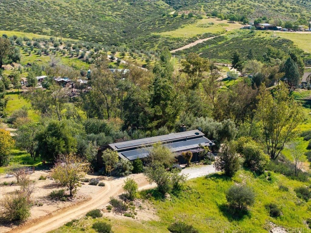 Image 61 of property listing at 40707 Intrepid Rd, Hemet, CA 92544