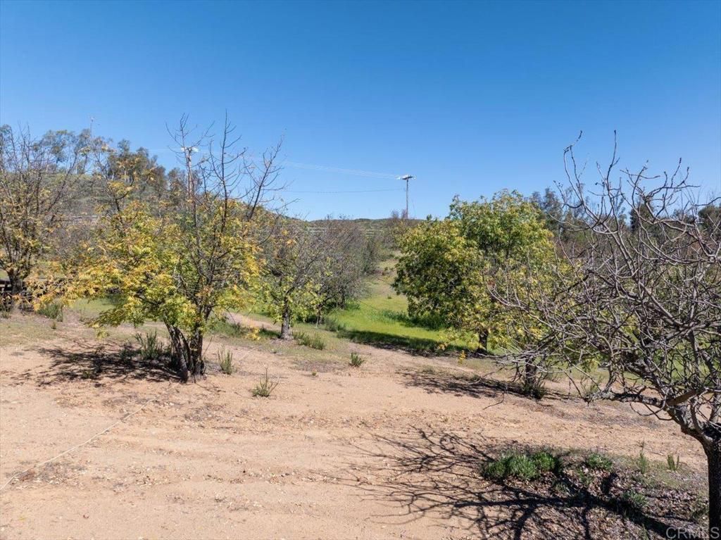 Image 65 of property listing at 40707 Intrepid Rd, Hemet, CA 92544