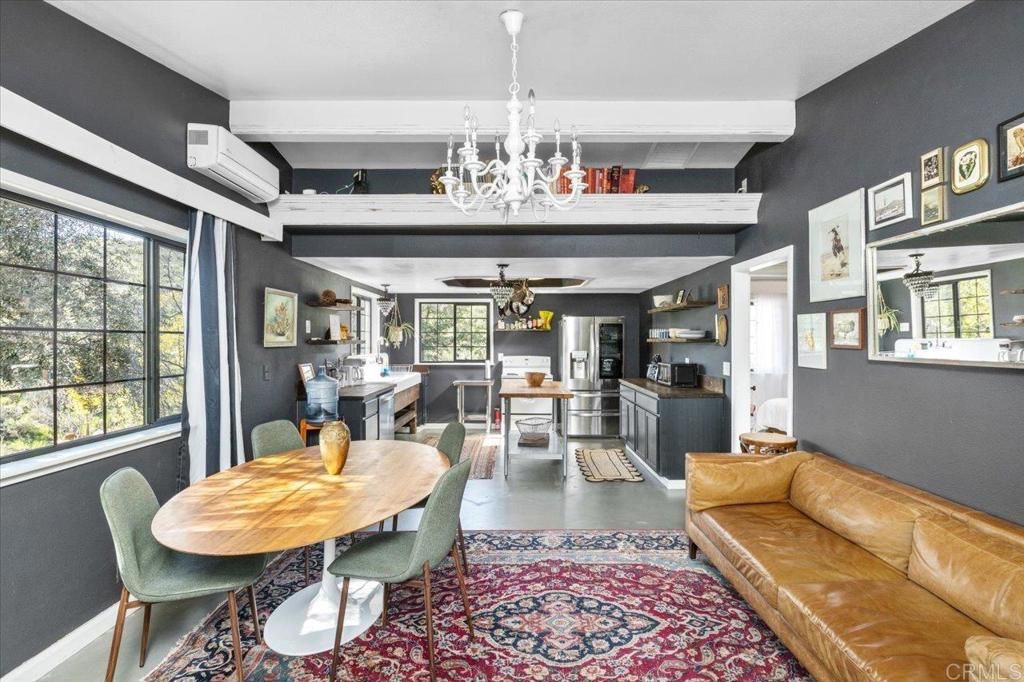 Image 9 of property listing at 40707 Intrepid Rd, Hemet, CA 92544