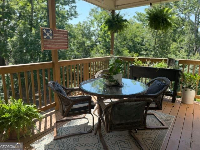 6220 Providence Lake Drive, Gainesville, GA 30506
