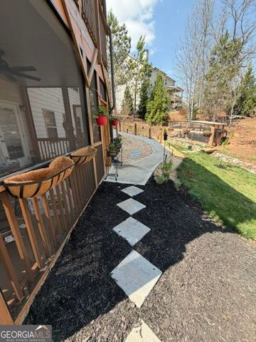 6220 Providence Lake Drive, Gainesville, GA 30506