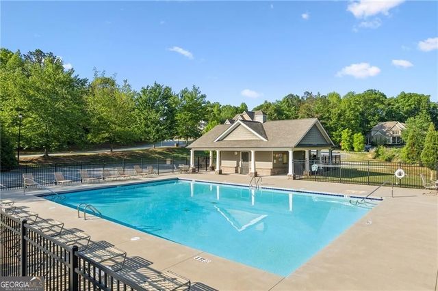 6220 Providence Lake Drive, Gainesville, GA 30506