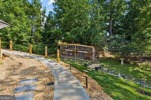 6220 Providence Lake Drive, Gainesville, GA 30506