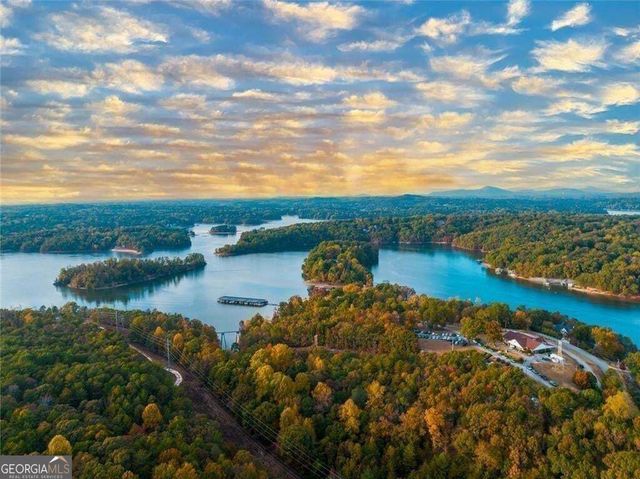 6220 Providence Lake Drive, Gainesville, GA 30506