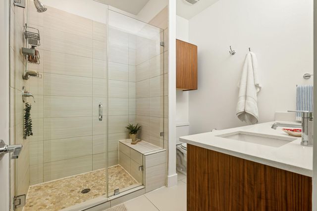 1801 E 2nd ST 9, Austin, TX 78702