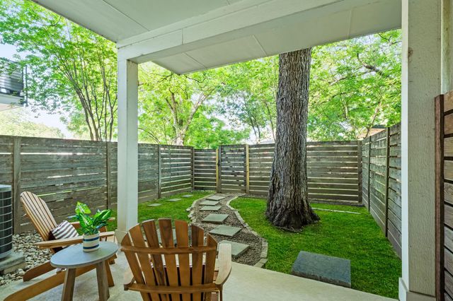 1801 E 2nd ST 9, Austin, TX 78702