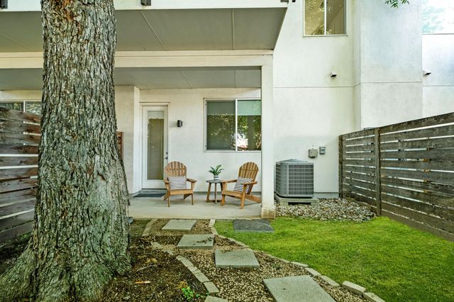 1801 E 2nd ST 9, Austin, TX 78702