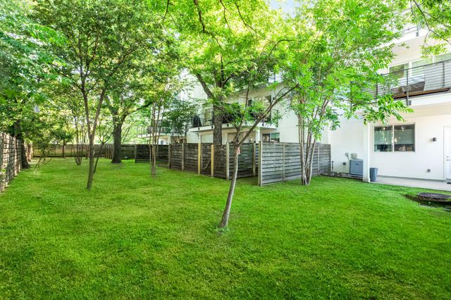 1801 E 2nd ST 9, Austin, TX 78702