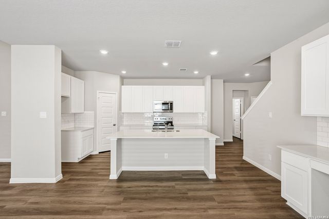 8502 Smithers Avenue, San Antonio, TX 78252