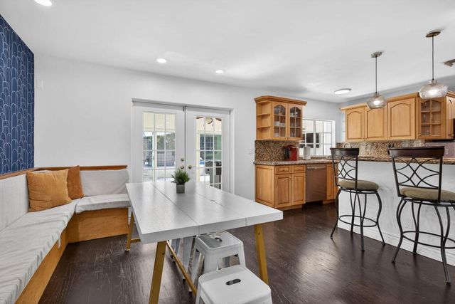 736 NE 34th Court, Oakland Park, FL 33334