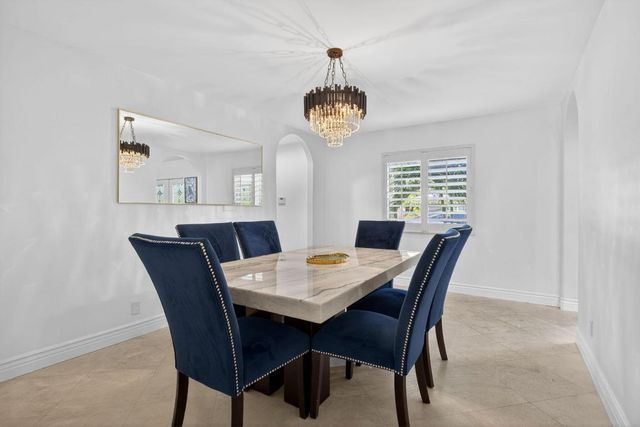 736 NE 34th Court, Oakland Park, FL 33334