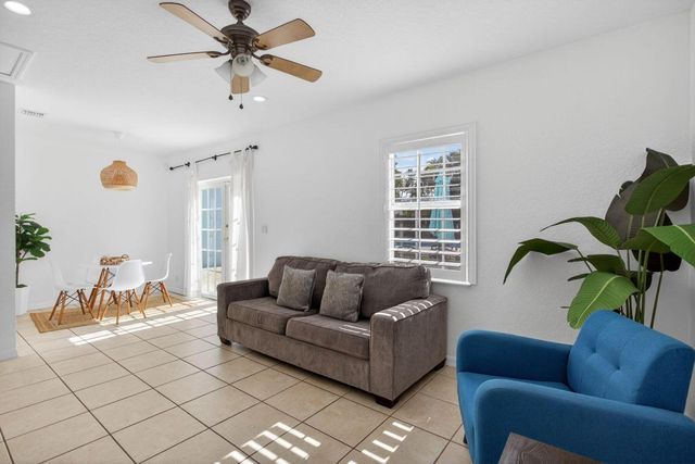 736 NE 34th Court, Oakland Park, FL 33334