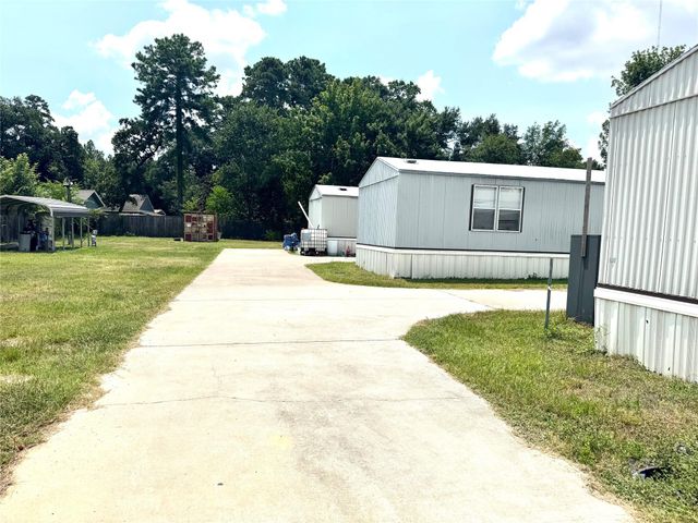 14909 Welcome Ln B, Houston, TX 77014
