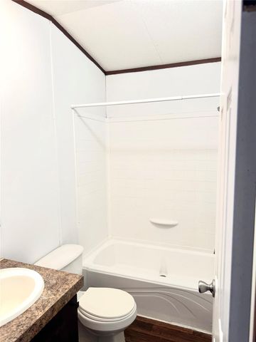 14909 Welcome Ln B, Houston, TX 77014