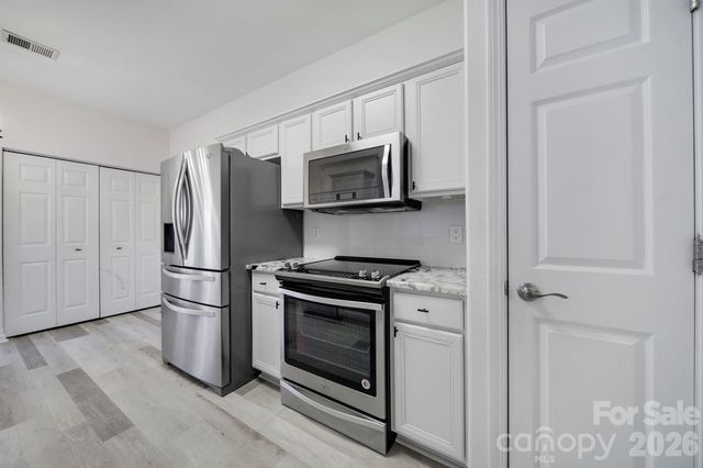 14721 Lions Pride Court, Charlotte, NC 28273