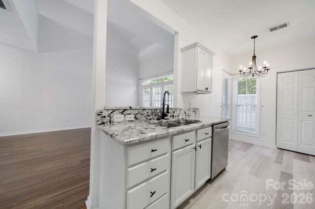 14721 Lions Pride Court, Charlotte, NC 28273