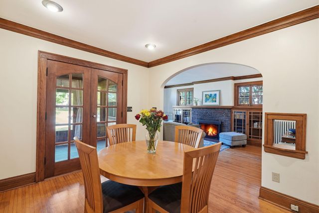 442 Mount Curve Boulevard, Saint Paul, MN 55105
