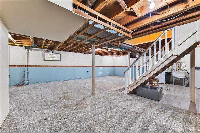 19145 Snow Avenue, Dearborn, MI 48124