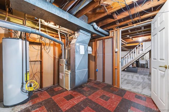 19145 Snow Avenue, Dearborn, MI 48124