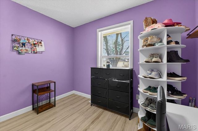 2425 Lindsay Lane, Florissant, MO 63031