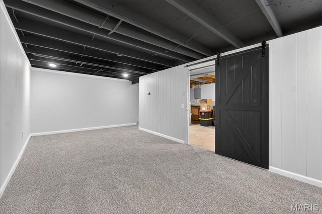 2425 Lindsay Lane, Florissant, MO 63031