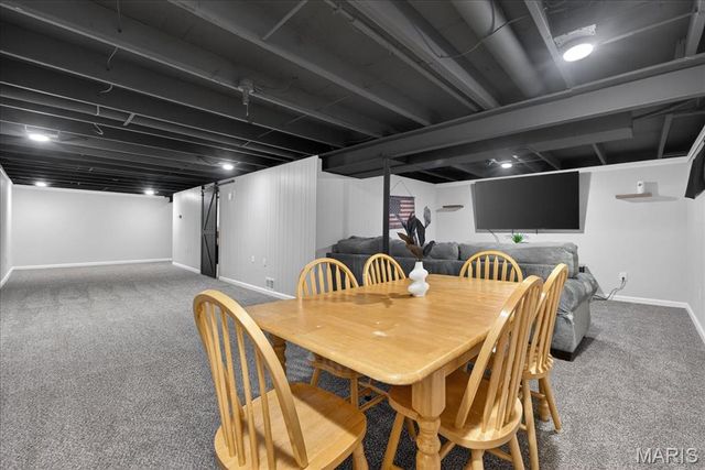 2425 Lindsay Lane, Florissant, MO 63031