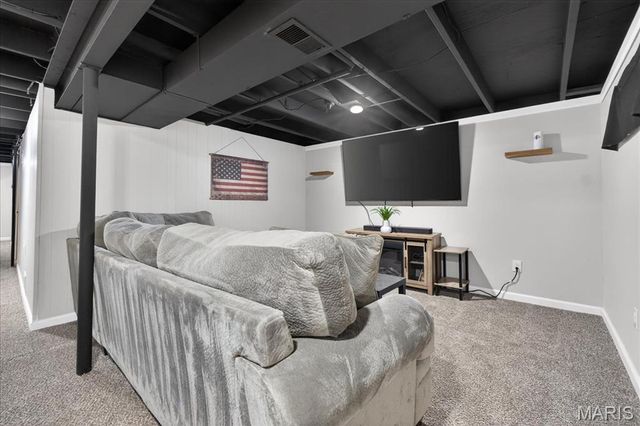 2425 Lindsay Lane, Florissant, MO 63031