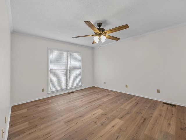 214 Ashton Drive, Moore, SC 29369