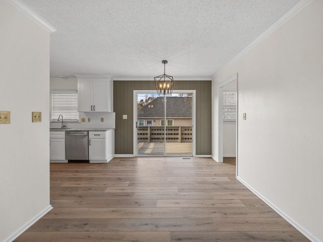 214 Ashton Drive, Moore, SC 29369