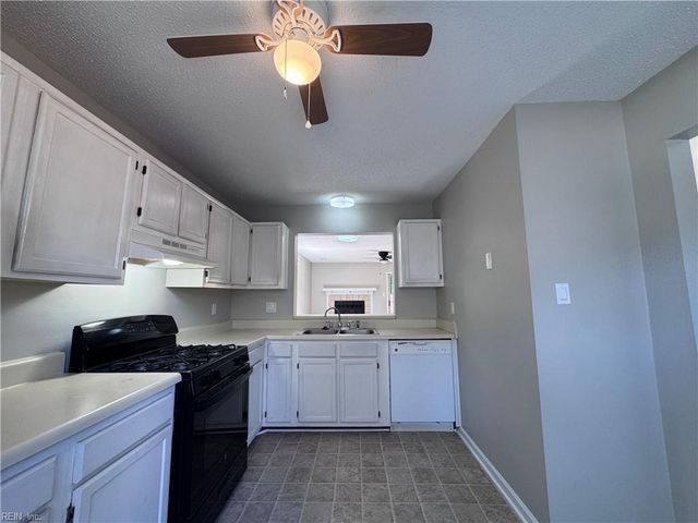 718 Hecate DR, Virginia Beach, VA 23454