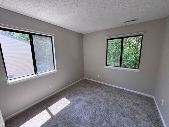 718 Hecate DR, Virginia Beach, VA 23454