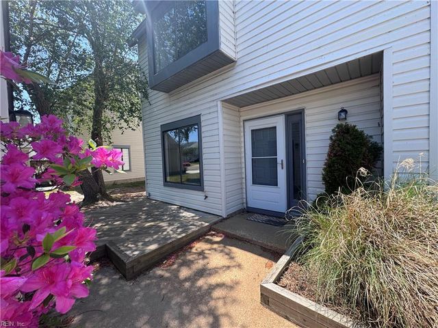 718 Hecate DR, Virginia Beach, VA 23454