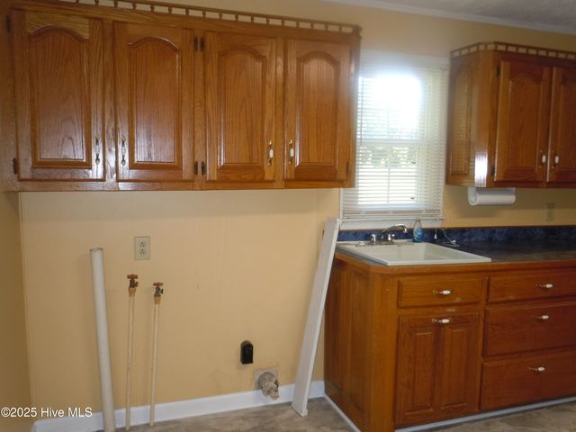 7424 James B White Highway S, Whiteville, NC 28472