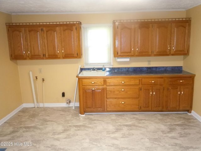 7424 James B White Highway S, Whiteville, NC 28472