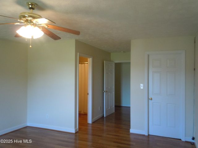 7424 James B White Highway S, Whiteville, NC 28472