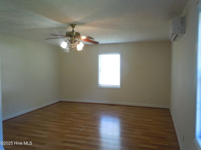 7424 James B White Highway S, Whiteville, NC 28472