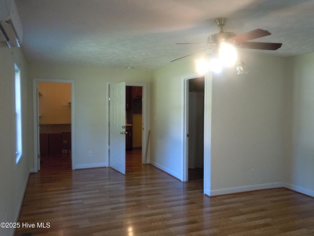 7424 James B White Highway S, Whiteville, NC 28472