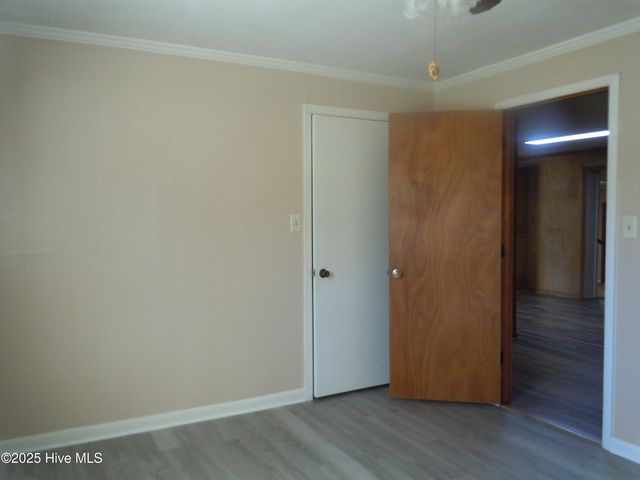 7424 James B White Highway S, Whiteville, NC 28472