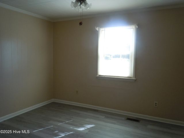 7424 James B White Highway S, Whiteville, NC 28472