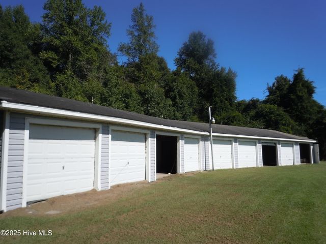 7424 James B White Highway S, Whiteville, NC 28472