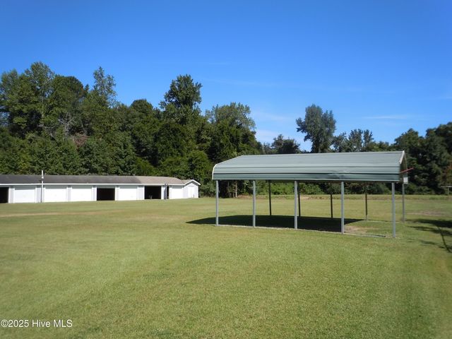 7424 James B White Highway S, Whiteville, NC 28472