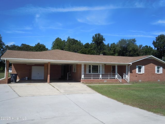 7424 James B White Highway S, Whiteville, NC 28472