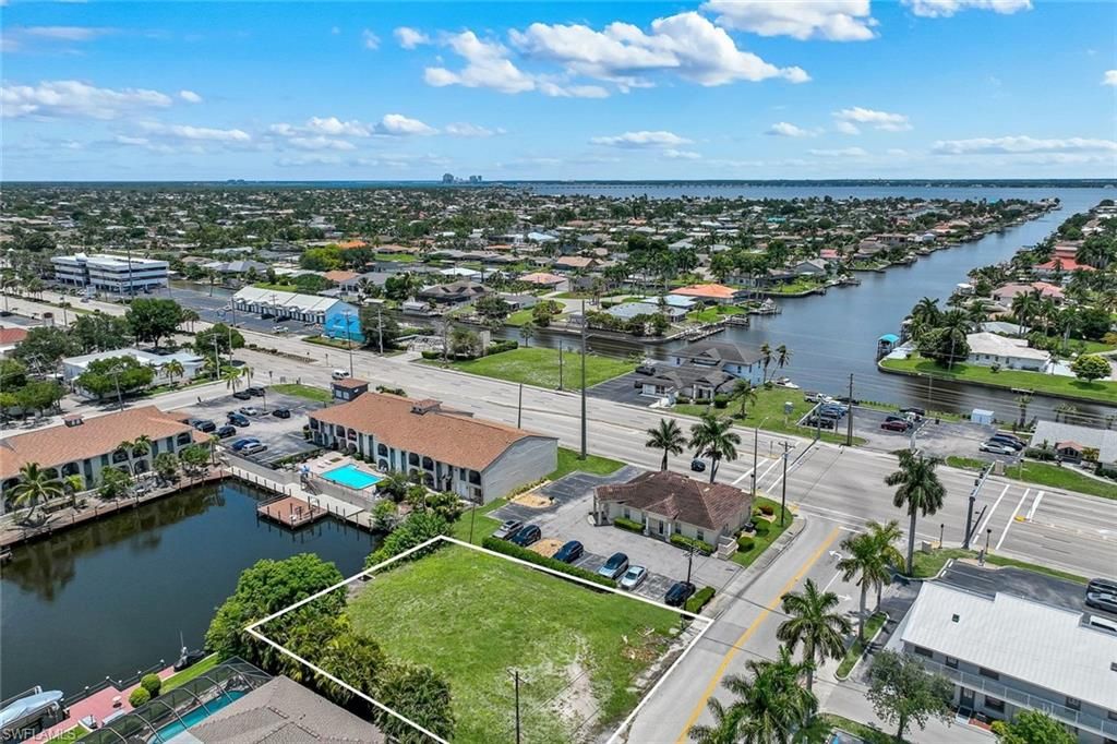 1523 SE 36th TER, CAPE CORAL, FL 33904 — photo 3